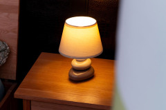 Zimmer 2 mit Doppelbett und Balkon in der Frühstückspension Route 145 - Zimmer/bed and breakfast in Bad Goisern in der Dachstein-Salzkammergut-Region